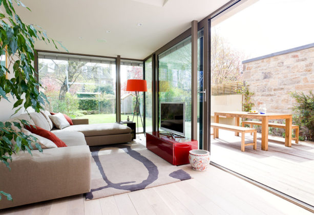 a higher wall outside the house as a really helpful element for a comfortable TV-viewing