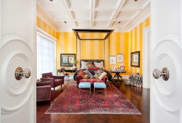 mustard yellow color that go with burgundy