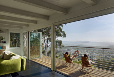 ipe wood decking for a balcony flooring