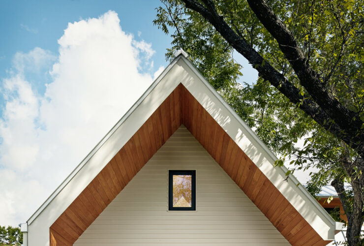 small scandinavian back porch with a decking idea